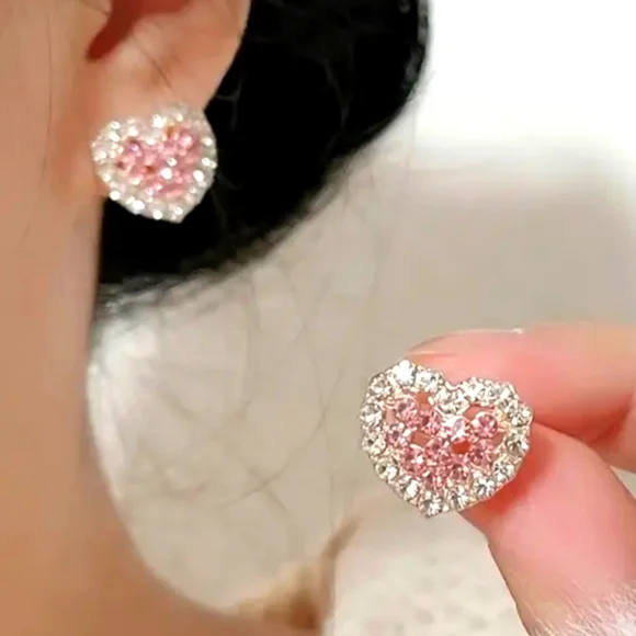 Heart Rhinestones Stud Earrings - Picture 2 of 5